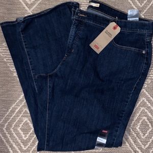 Levi jeans